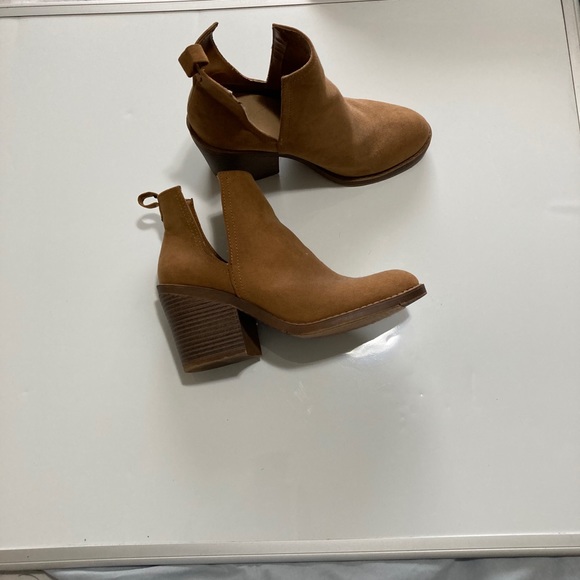 Shoes - Ankle boots New